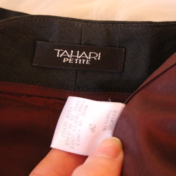 Tahari, 2 piece black pants suit and Blazer  zip jacket  size 2P - Picture 11 of 16